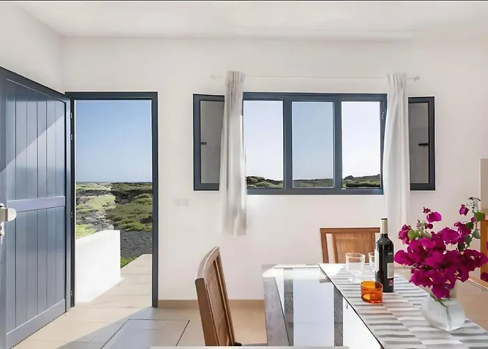 Holiday home Casa Paco - Orzola